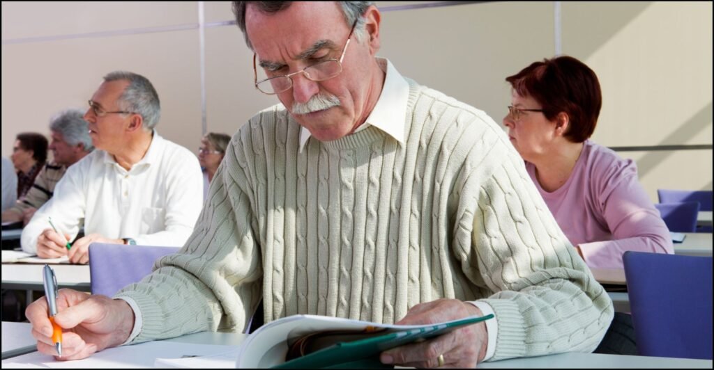 The Benefits of Continuing Education for Seniors