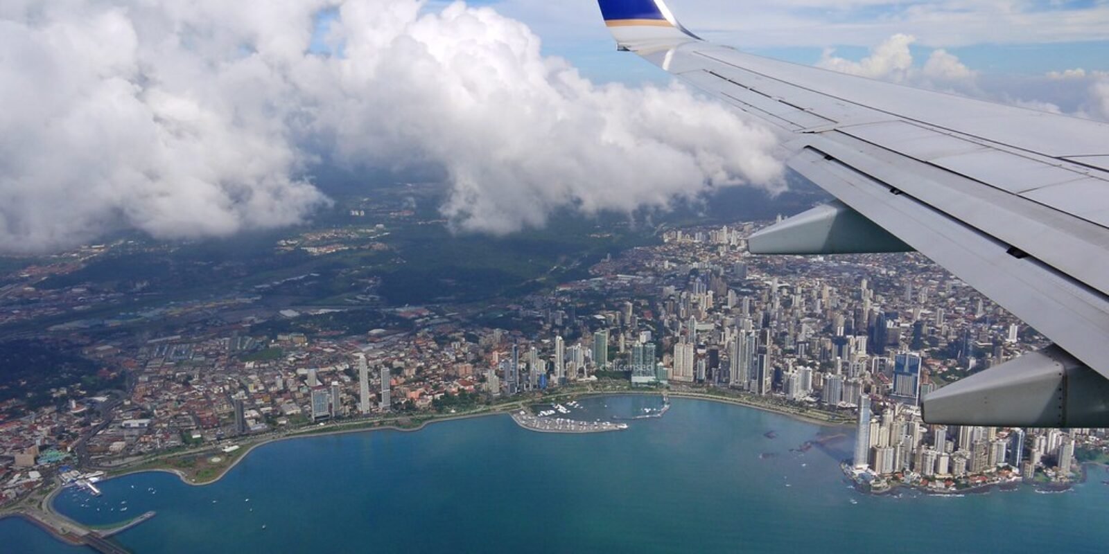 A view of a plan arriving at Panama City.