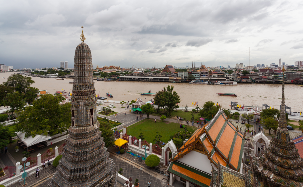 An image of Bangkok, one of the many senior Thailand vacation spots. 