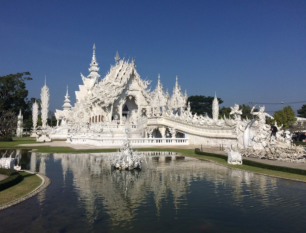 An image of a white temple in Chiang Rai.