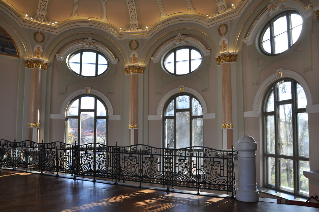 An image of the The Latvian National Museum of Art interior. 