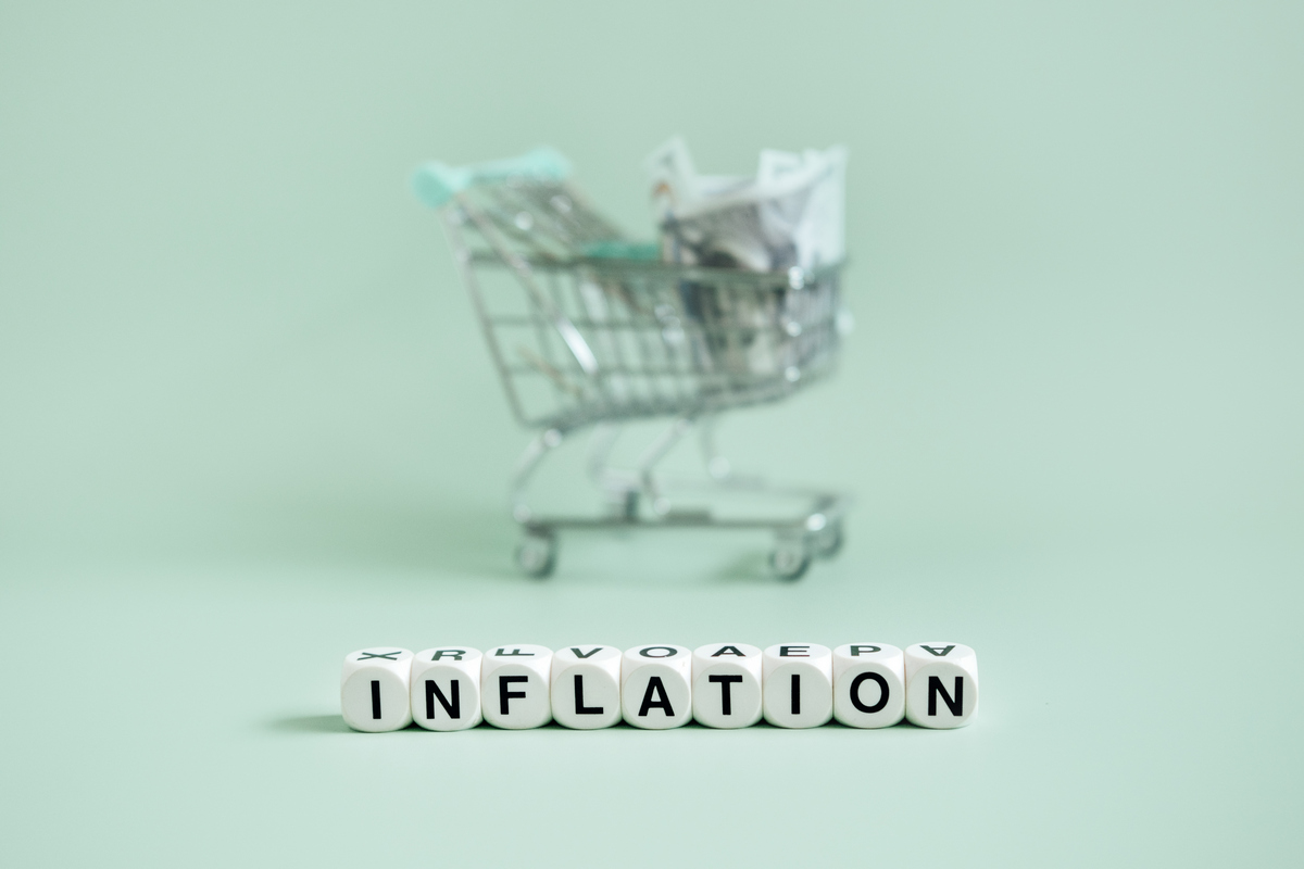 Shopping trolley with coins